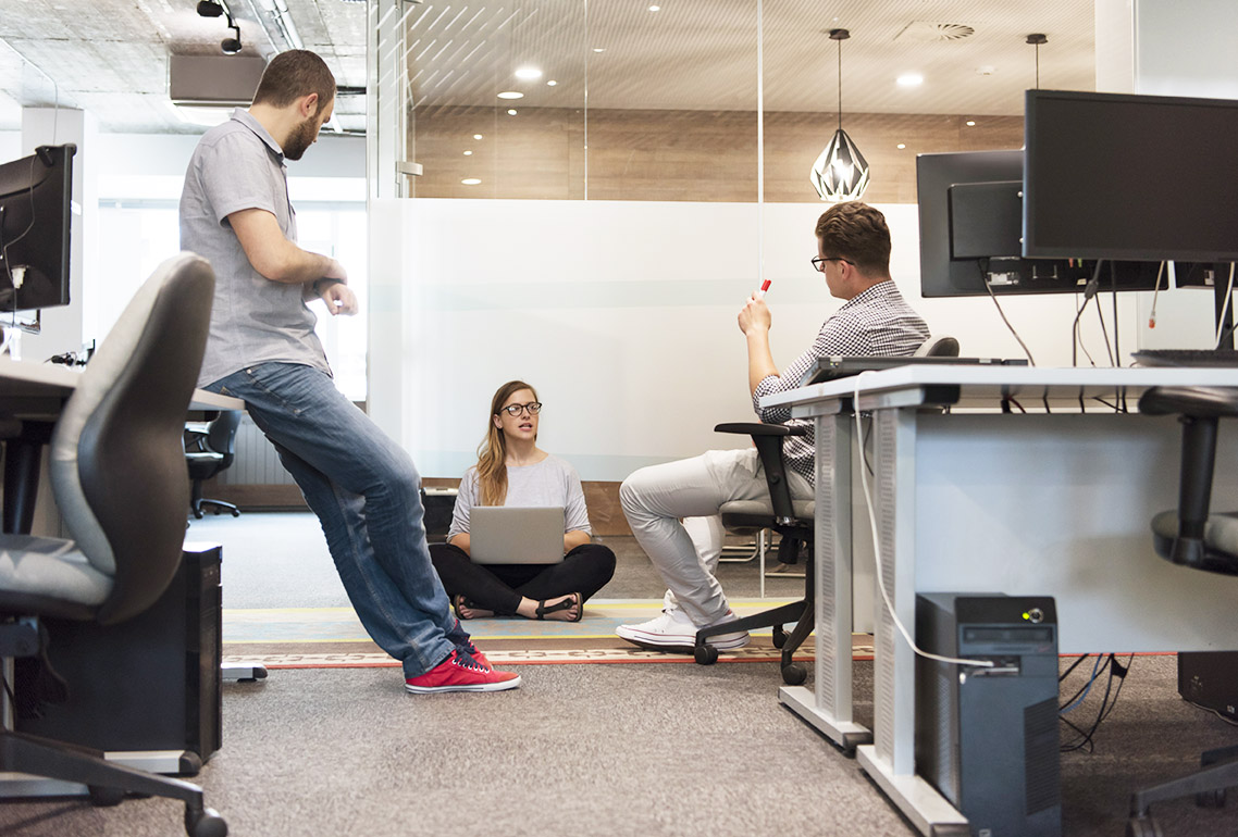 everyday team meeting and brainstorming
